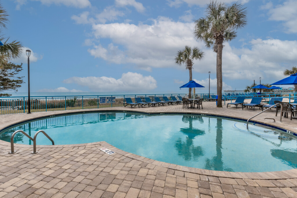 Roxanne Towers roxanne tower outdoor pool